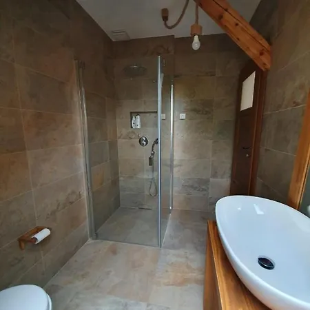 Bieszczadzki Zakatek Apartment Ustrzyki Dolne Exterior photo